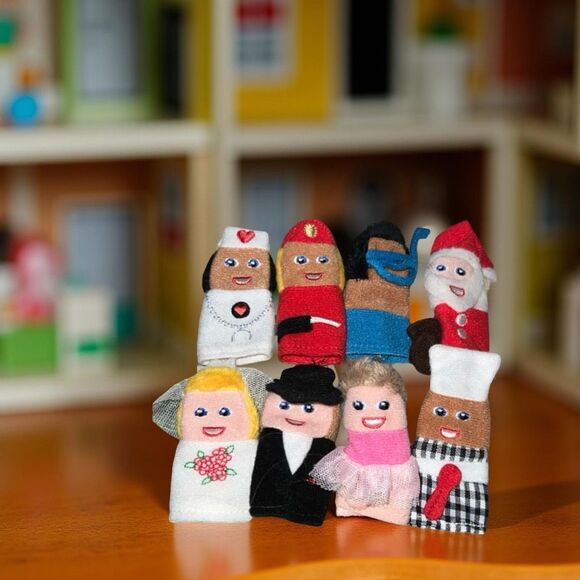 Lot of 21 Finger Puppets Animals & People Fireman Shark Bride Groom Turtle Frog - Picture 8 of 8